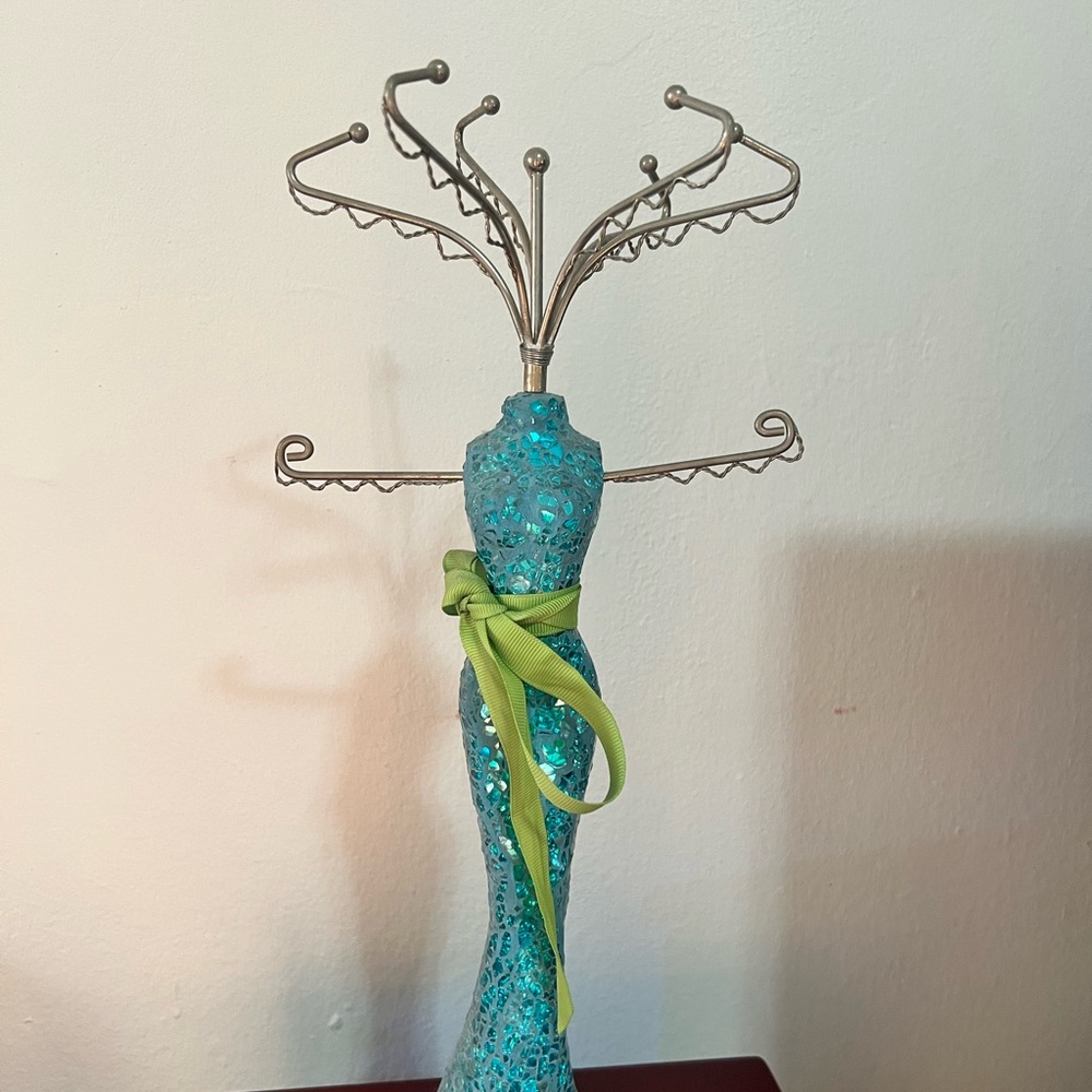 Turquoise Jewelry Holder with Green Ribbon (can be removed)